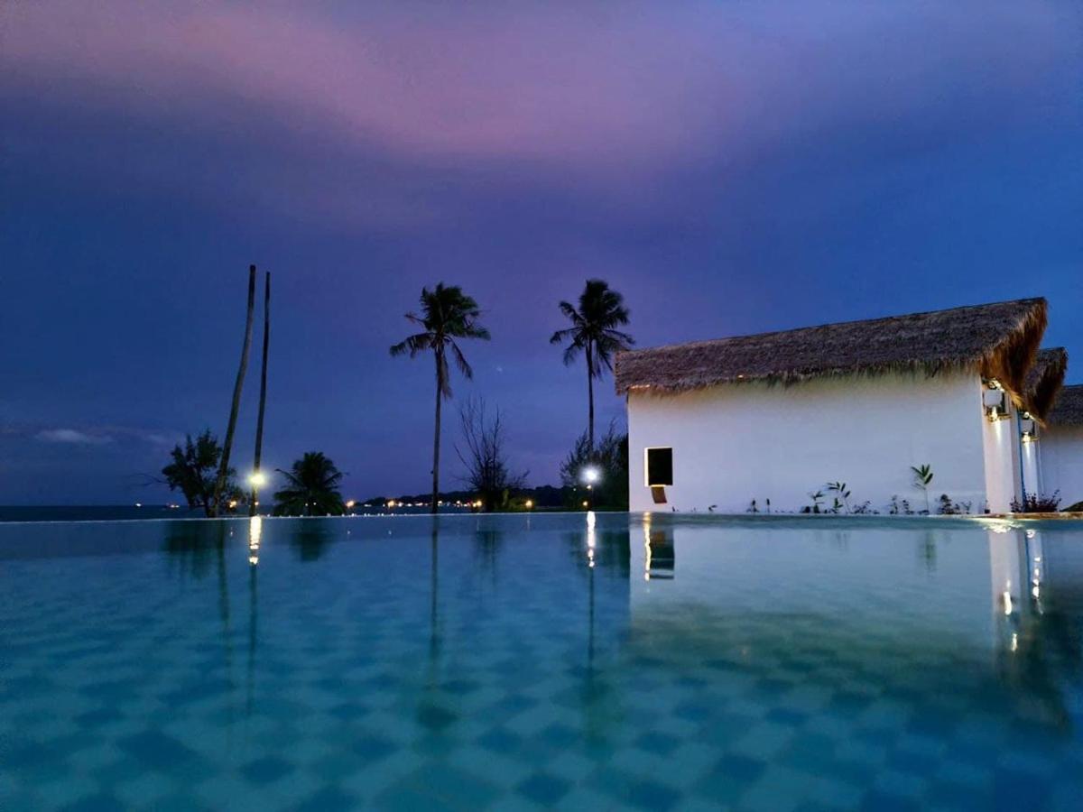 Luna Koh Rong Hotel Pagoda Beach ภายนอก รูปภาพ