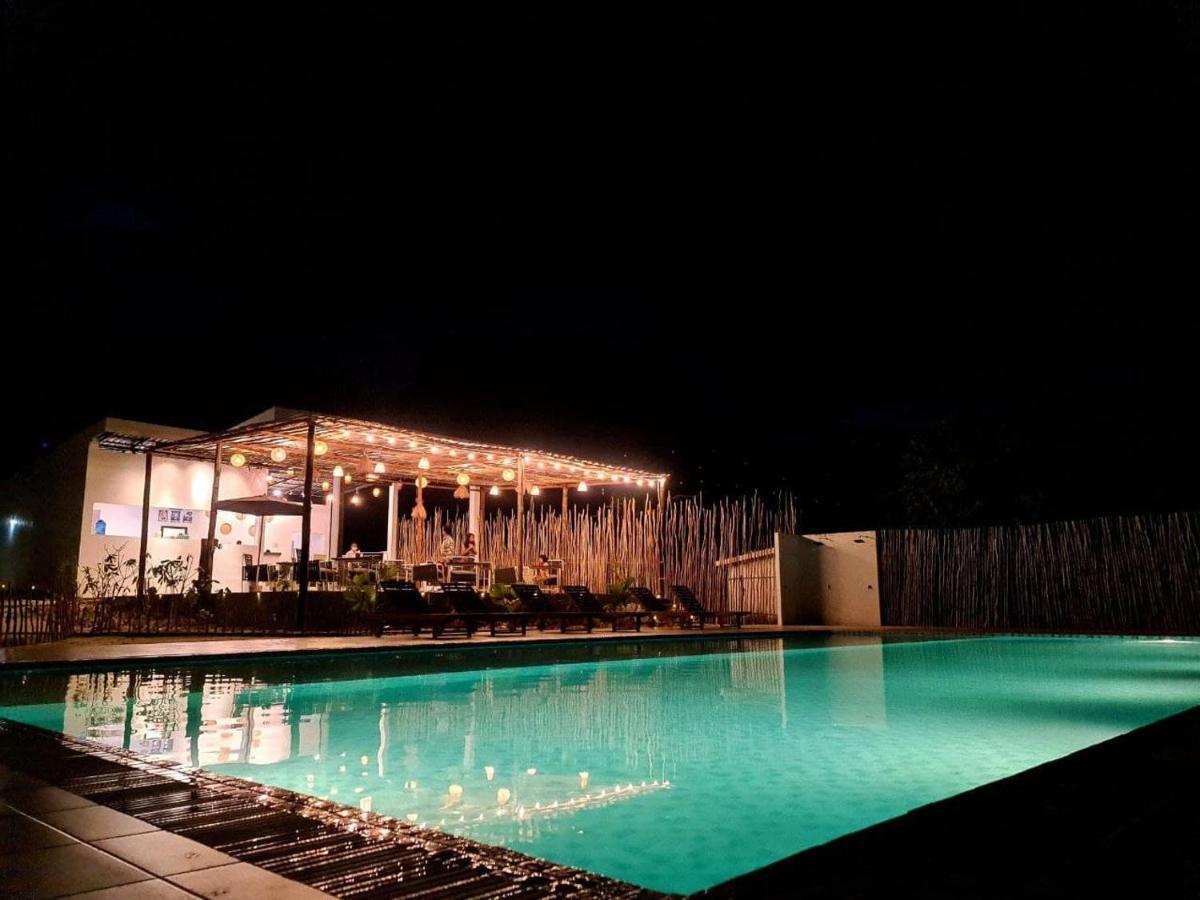 Luna Koh Rong Hotel Pagoda Beach ภายนอก รูปภาพ